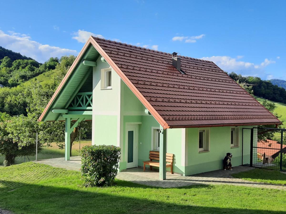 Holiday Home Neokrnjena Narava Sevnica Luaran gambar