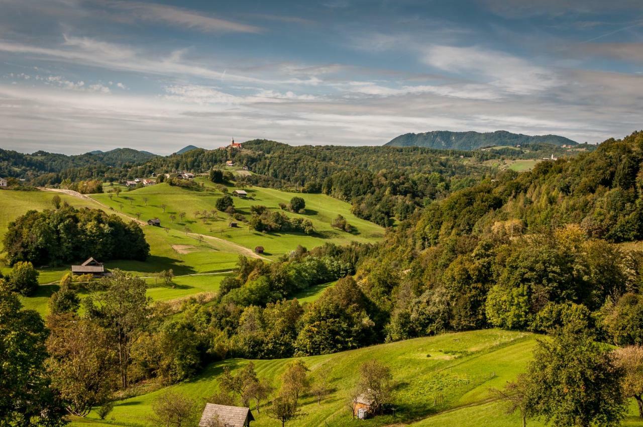 Holiday Home Neokrnjena Narava Sevnica Luaran gambar